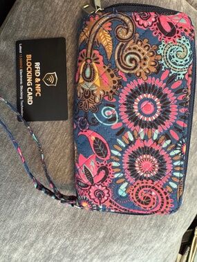 Cloth wallet wristlet quilted RFID